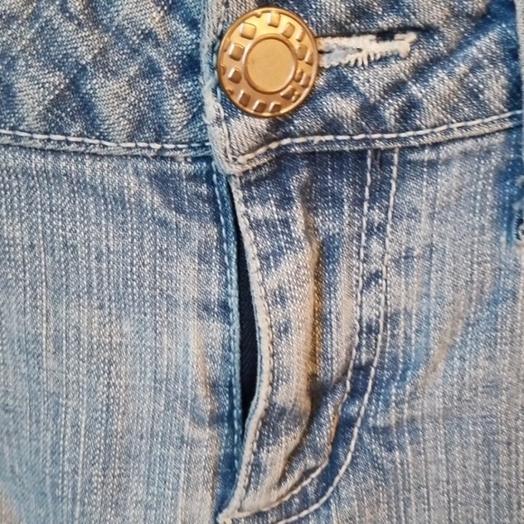 💥❤SO wear it declare it Distressed Jeans - Picture 2 of 8